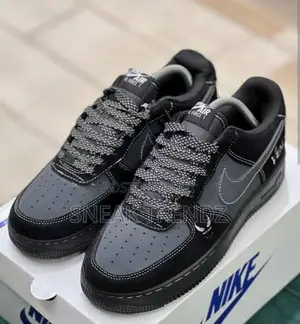 Nike Air Force 1 Og Venom Black