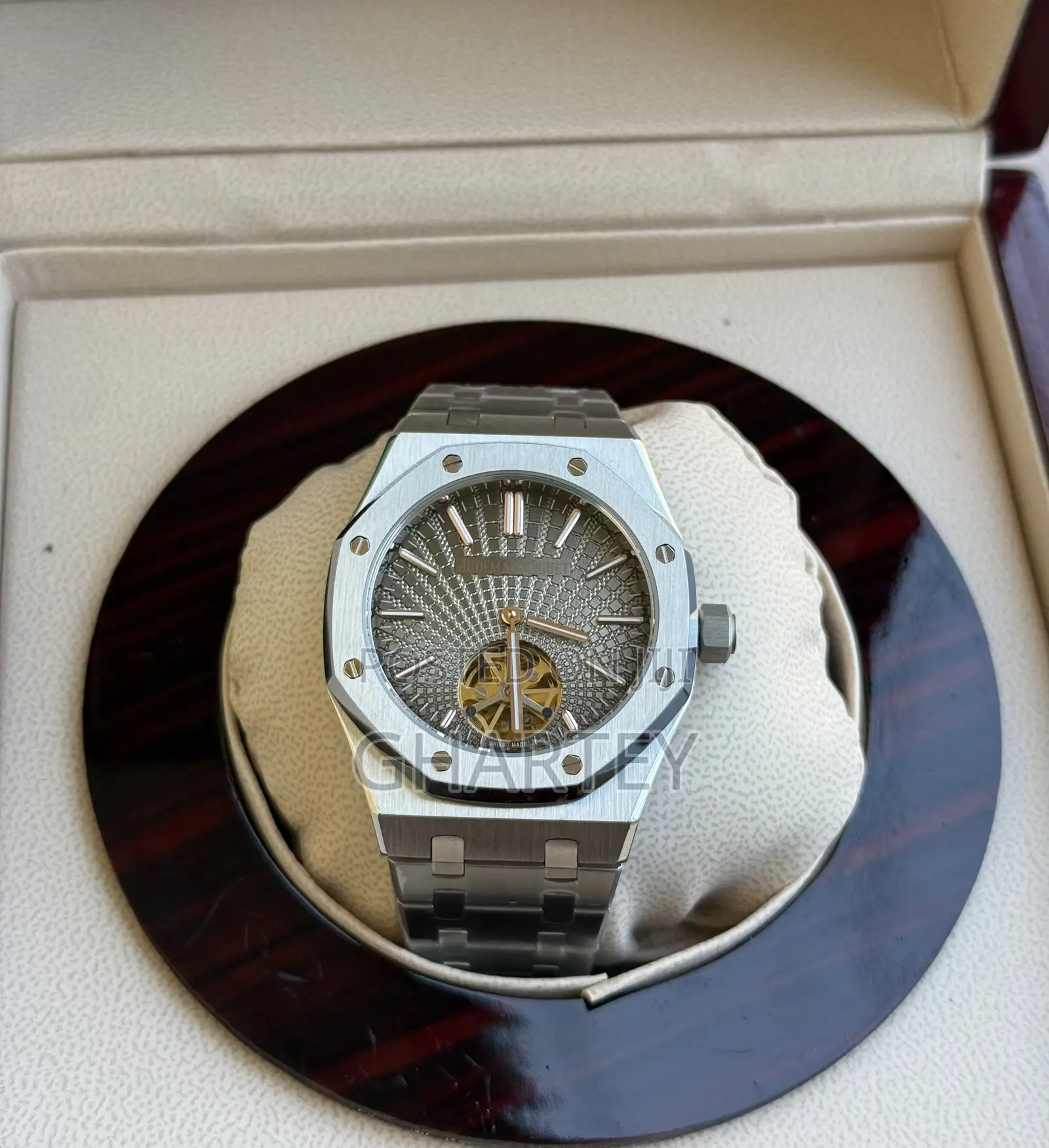Audemars Piguet Royal Oak – The Ultimate Symbol of Elegance Brown Face