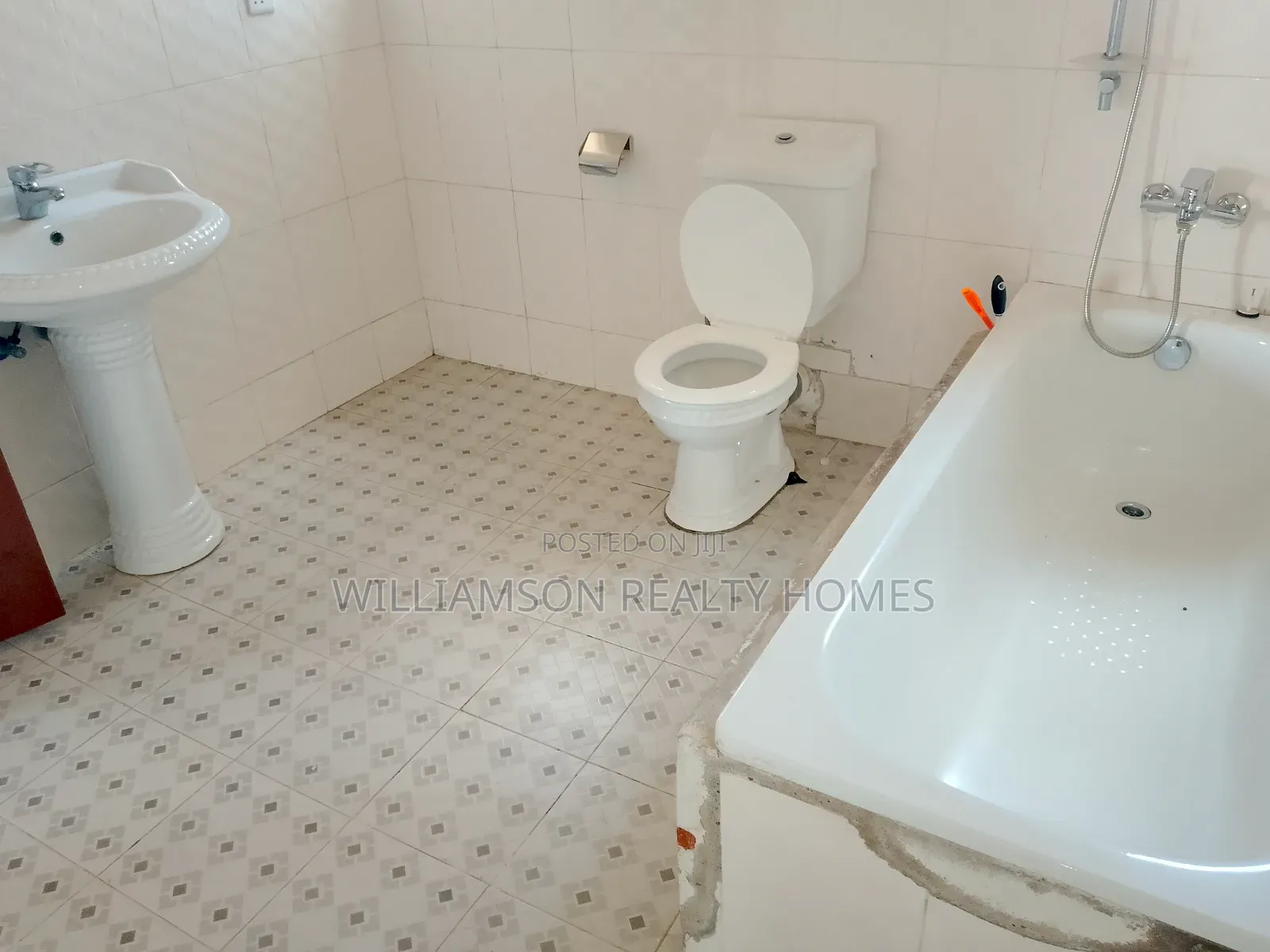 3bdrm Apartment in Devtraco Estate Road, Spintex for rent