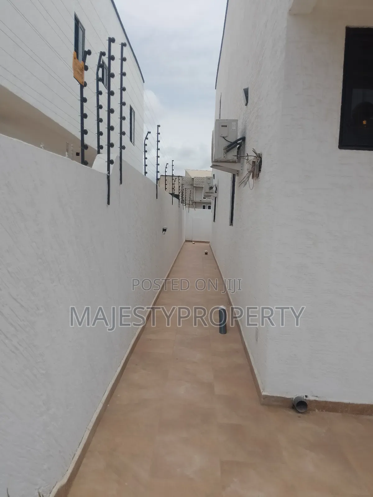 4bdrm Townhouse / Terrace in Spintex for rent