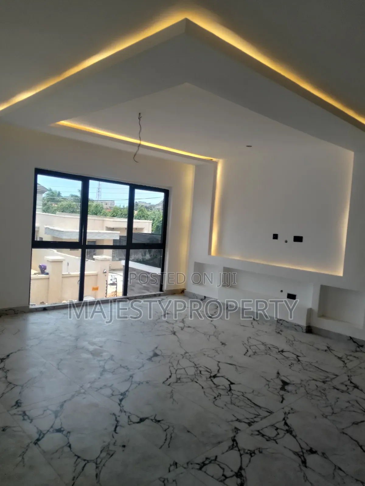 4bdrm Townhouse / Terrace in Spintex for rent