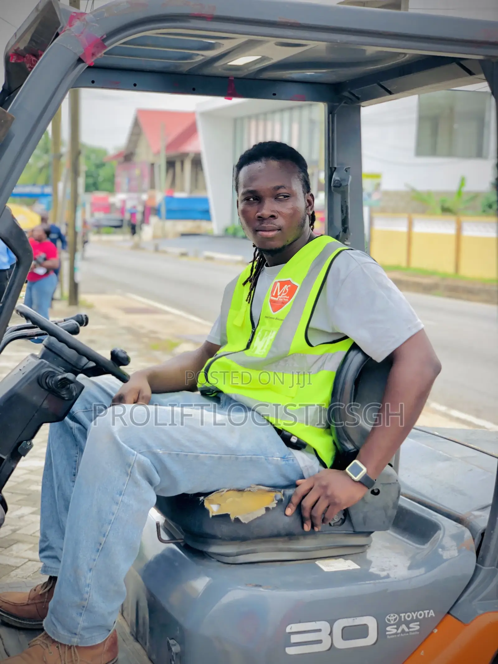 Professional Forklift Operator Logistics Support