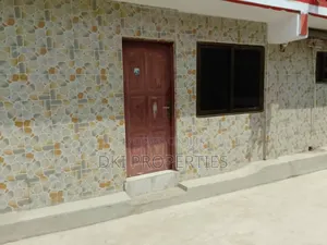 15bdrm House in Dki Properties, Kwashieman for sale