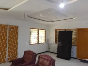 15bdrm House in Dki Properties, Kwashieman for sale