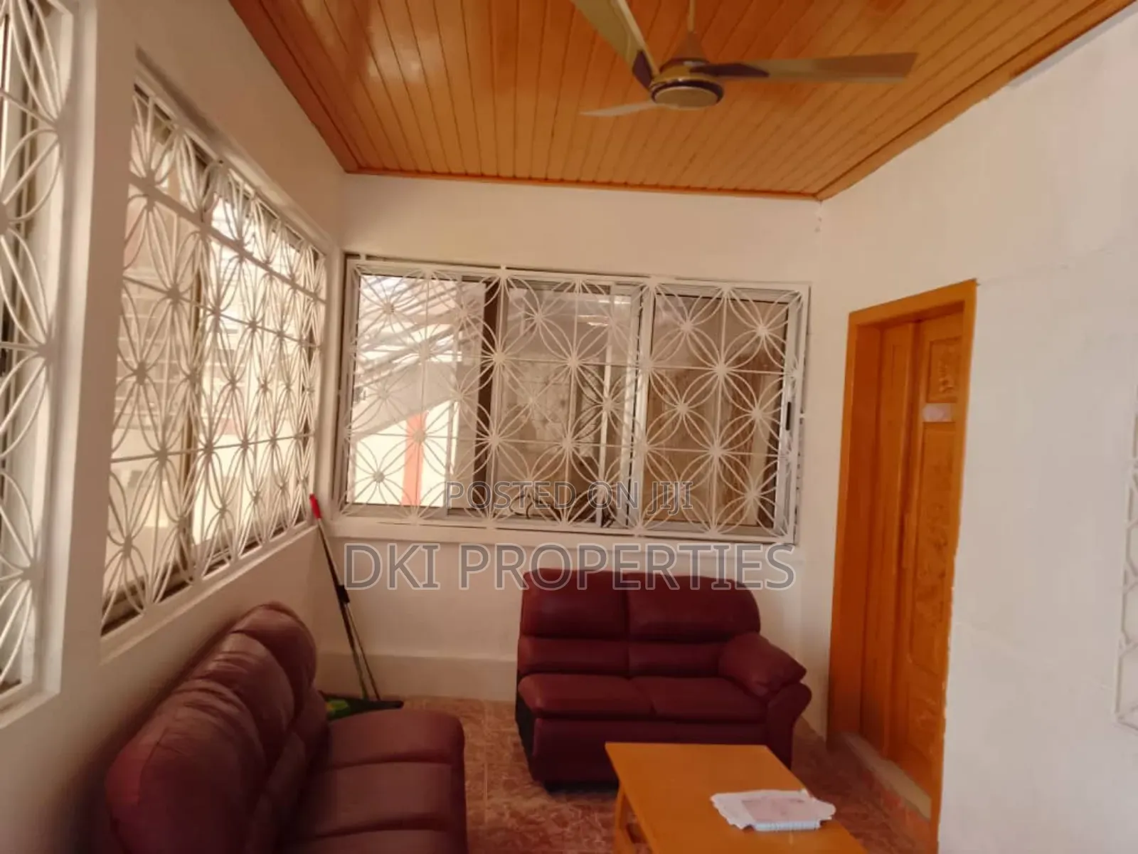 15bdrm House in Dki Properties, Kwashieman for sale