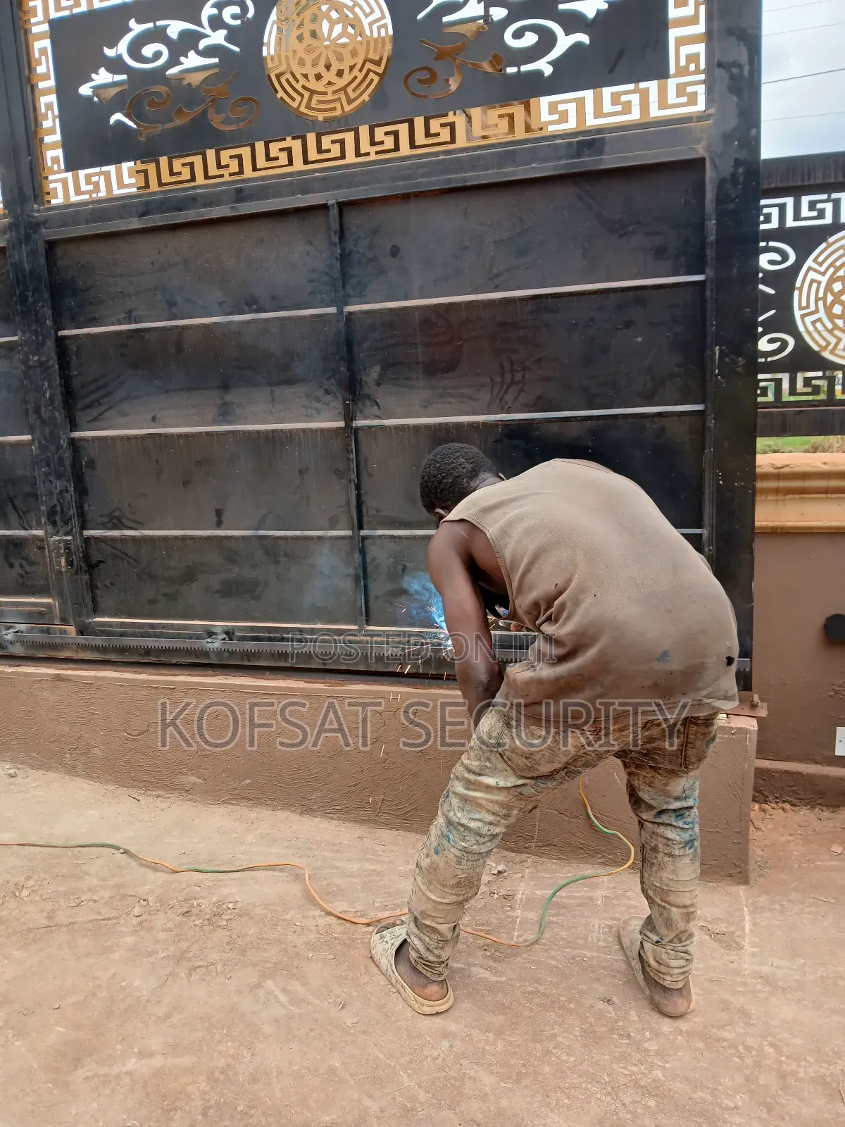 Remote Gate Motor Installer in Accra