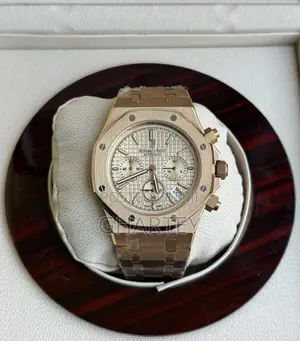 Audemars Piguet Royal Oak Chronograph – Rose Gold Elegance