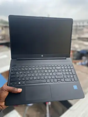 Laptop HP 15s 8GB Intel SSD 256GB