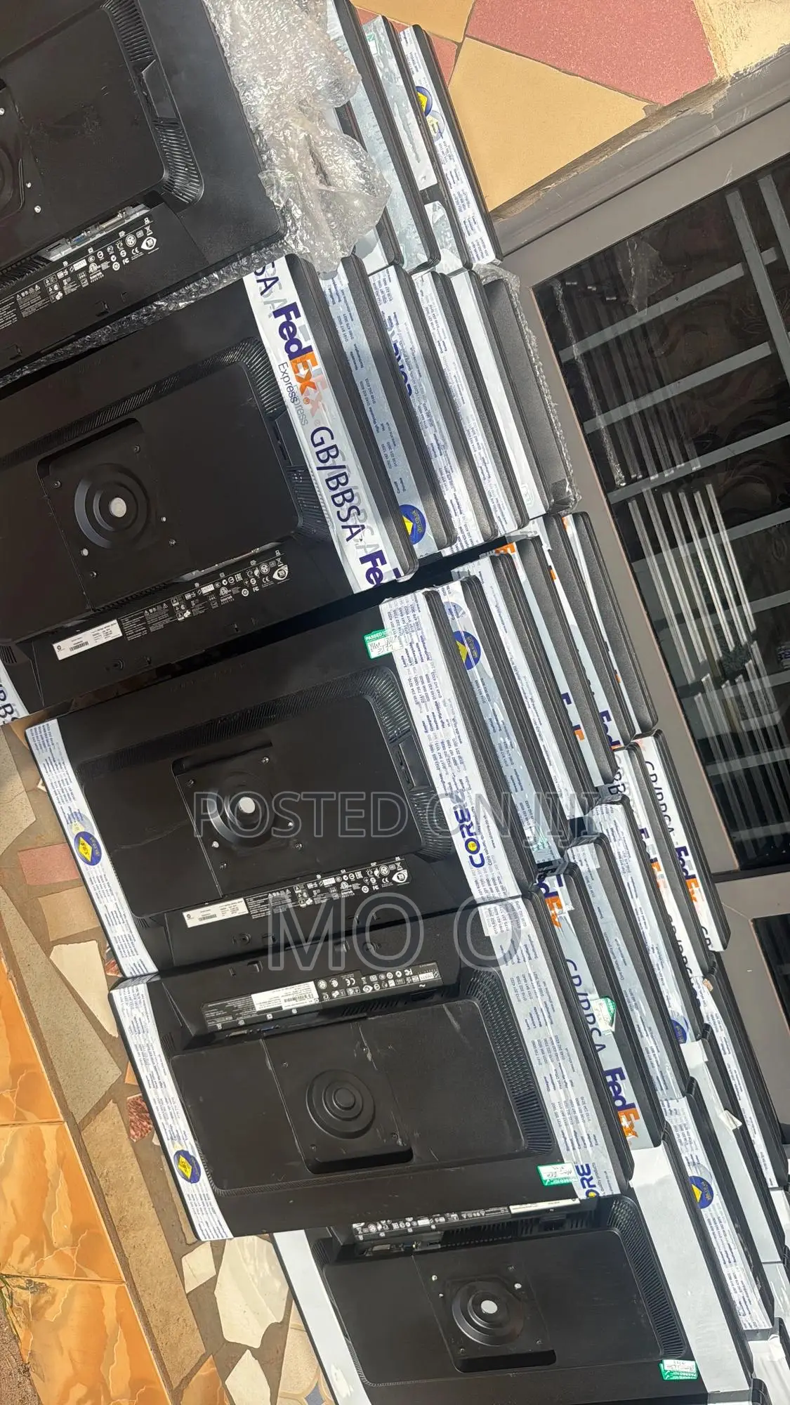 Hp 24 Inches Monitors No Stands