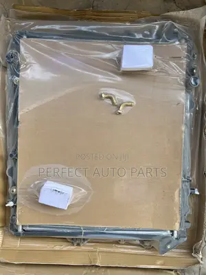 Toyota Hilux (5l and 2kd ) Radiator/ Water Tank