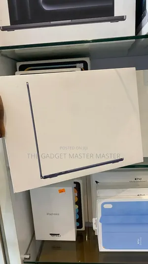 New Laptop Apple MacBook Air 2025 M4 13-inch 16GB Apple M4 SSD 256GB