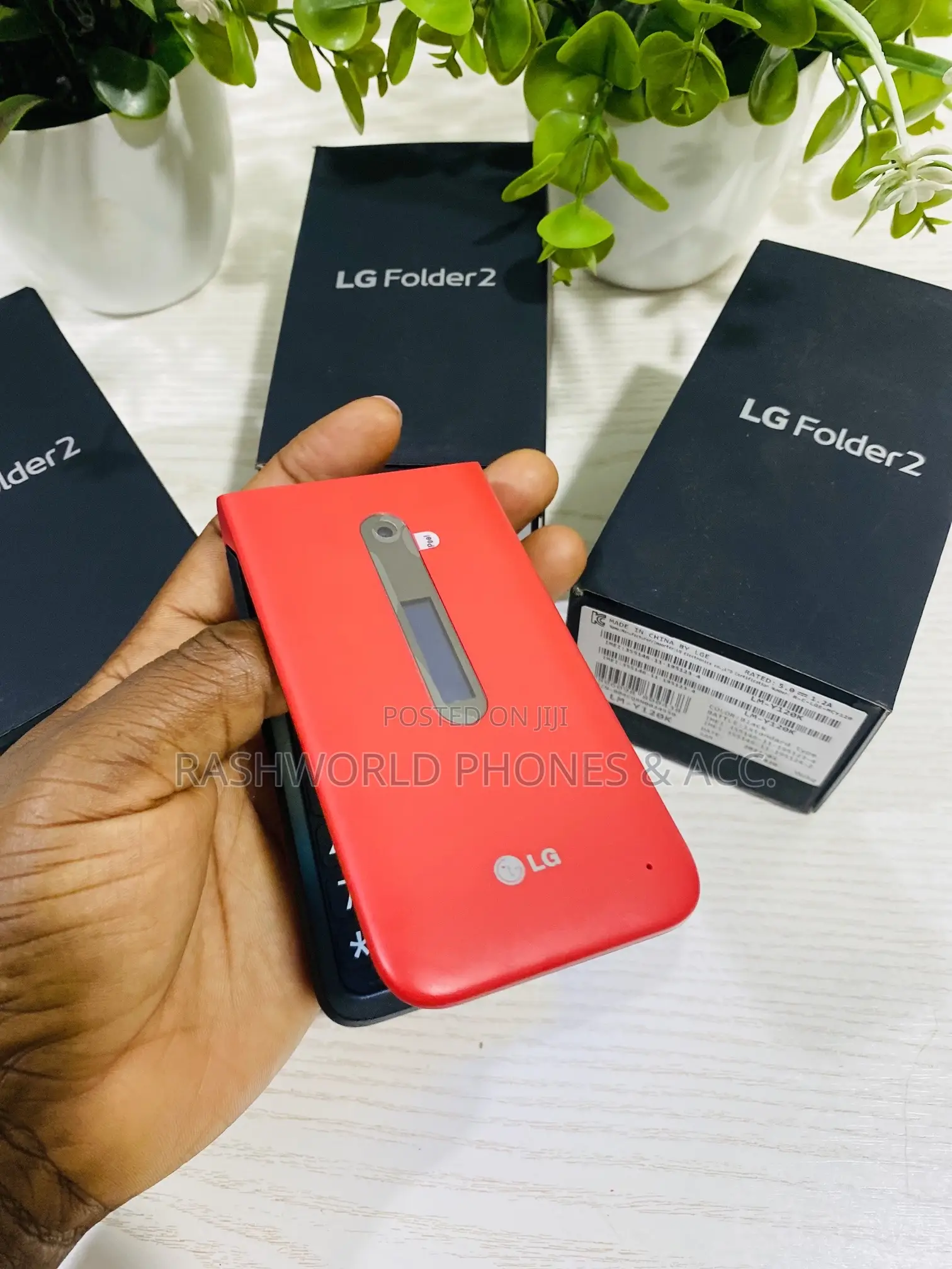 New LG Folder 2 8 GB Red