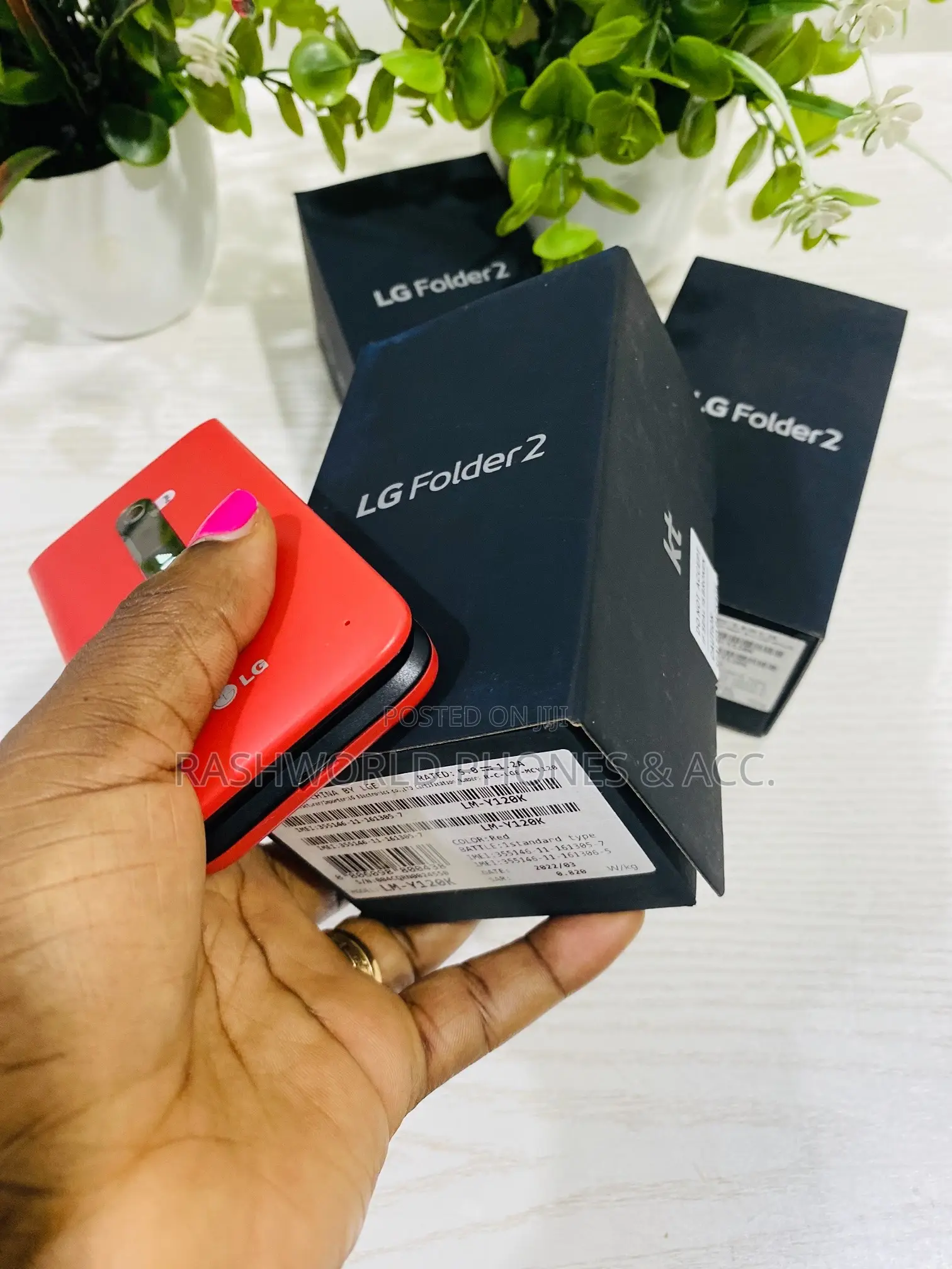 New LG Folder 2 8 GB Red