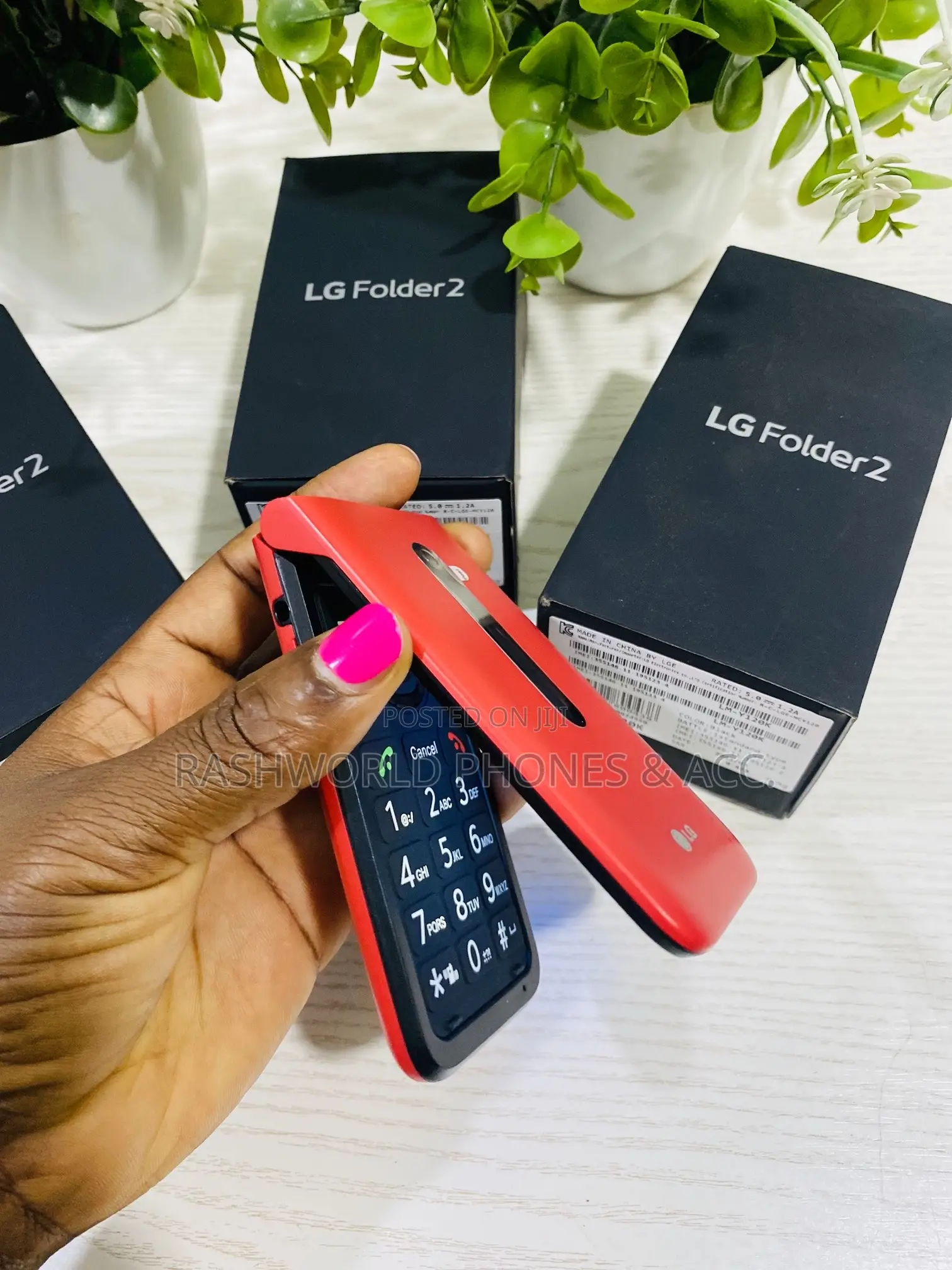 New LG Folder 2 8 GB Red