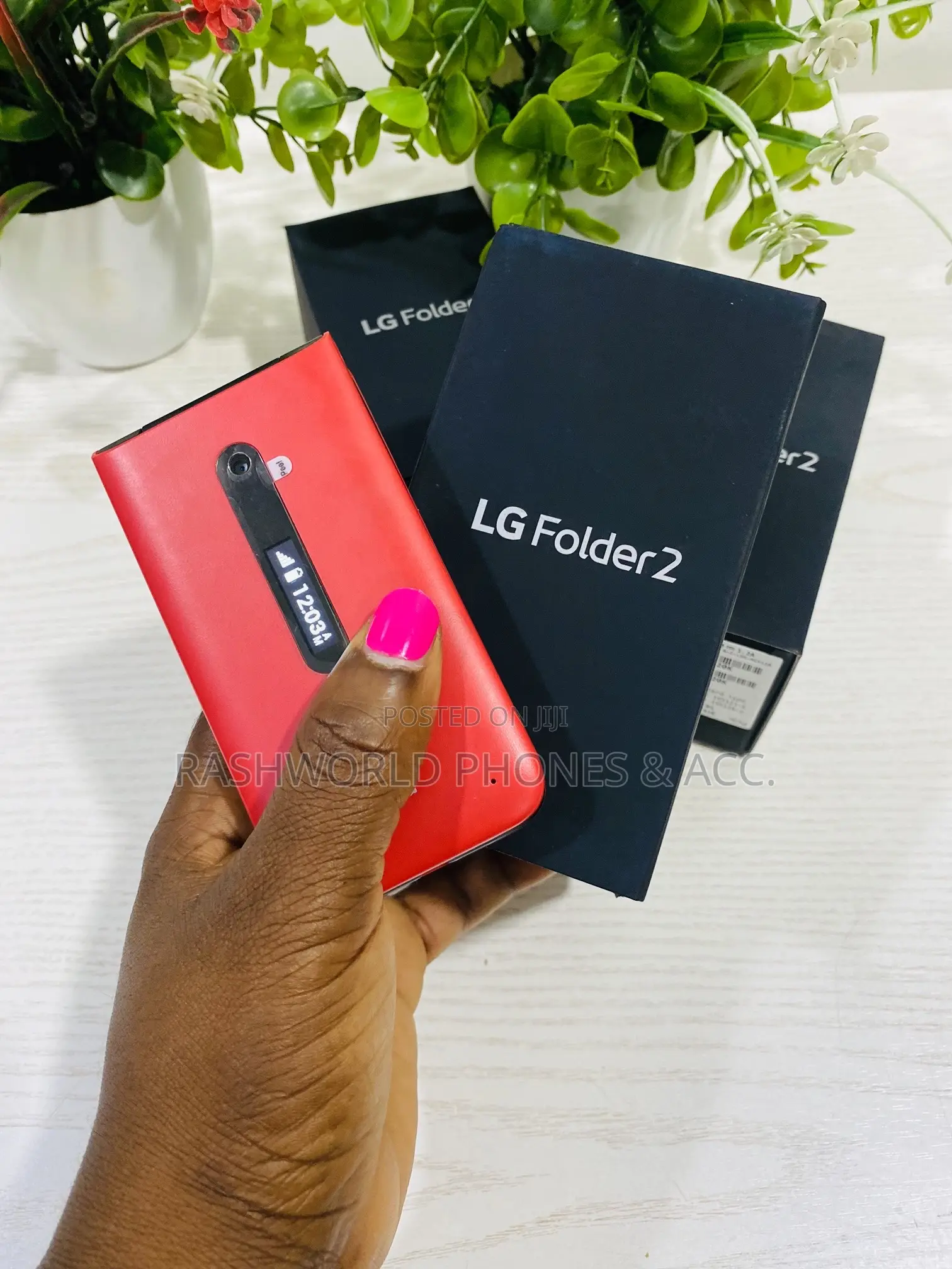 New LG Folder 2 8 GB Red