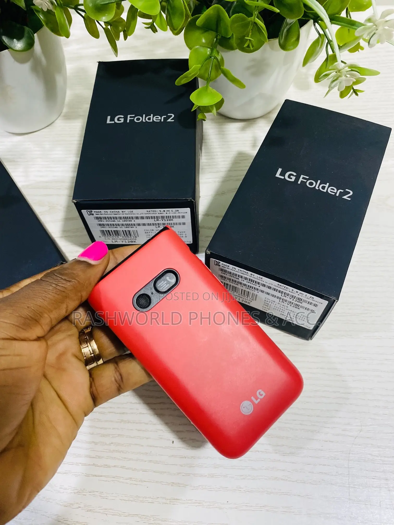 New LG Folder 2 8 GB Red