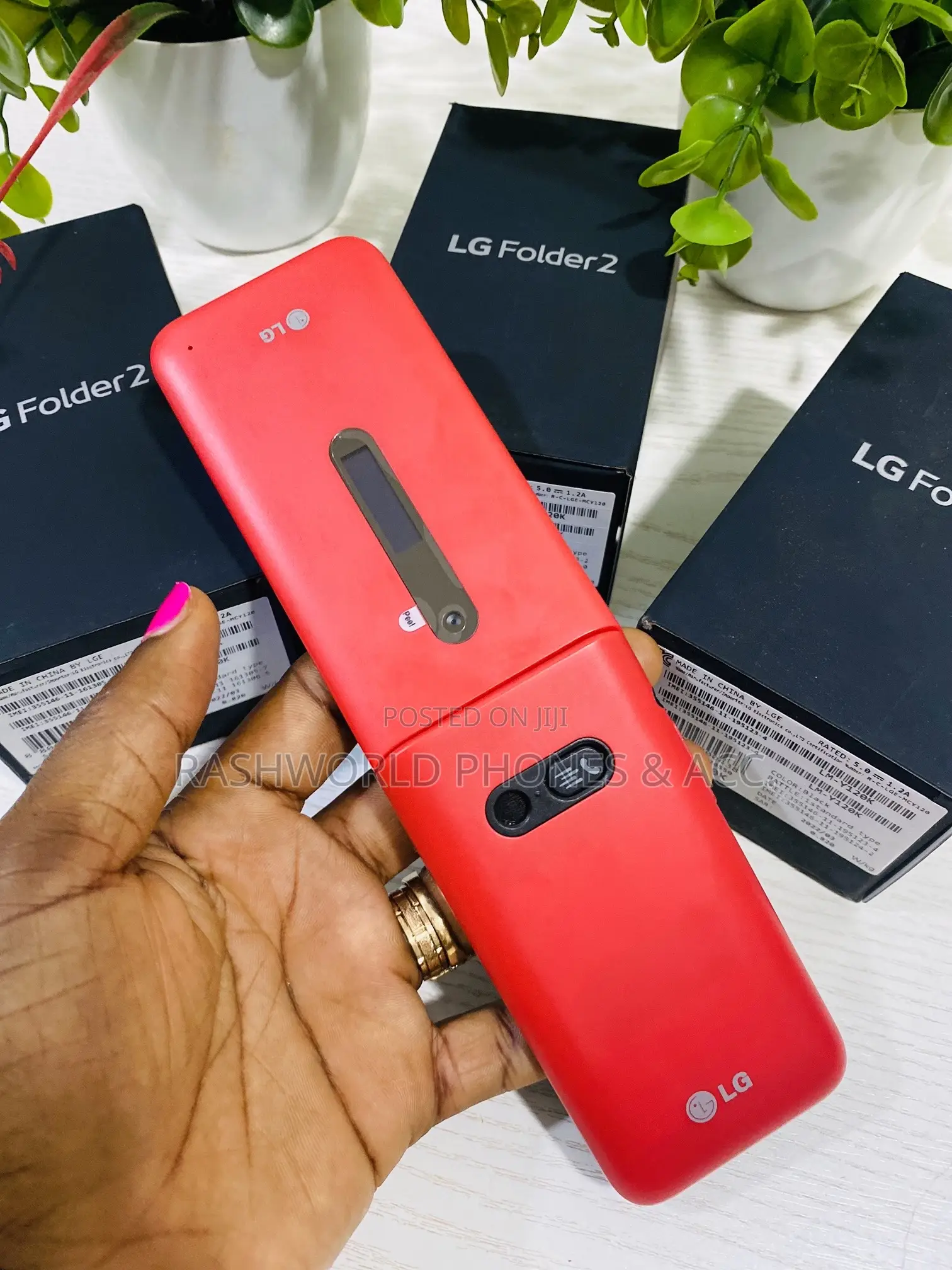 New LG Folder 2 8 GB Red