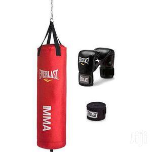 Boxing Punch Bag New Everlast Gloves Wrap