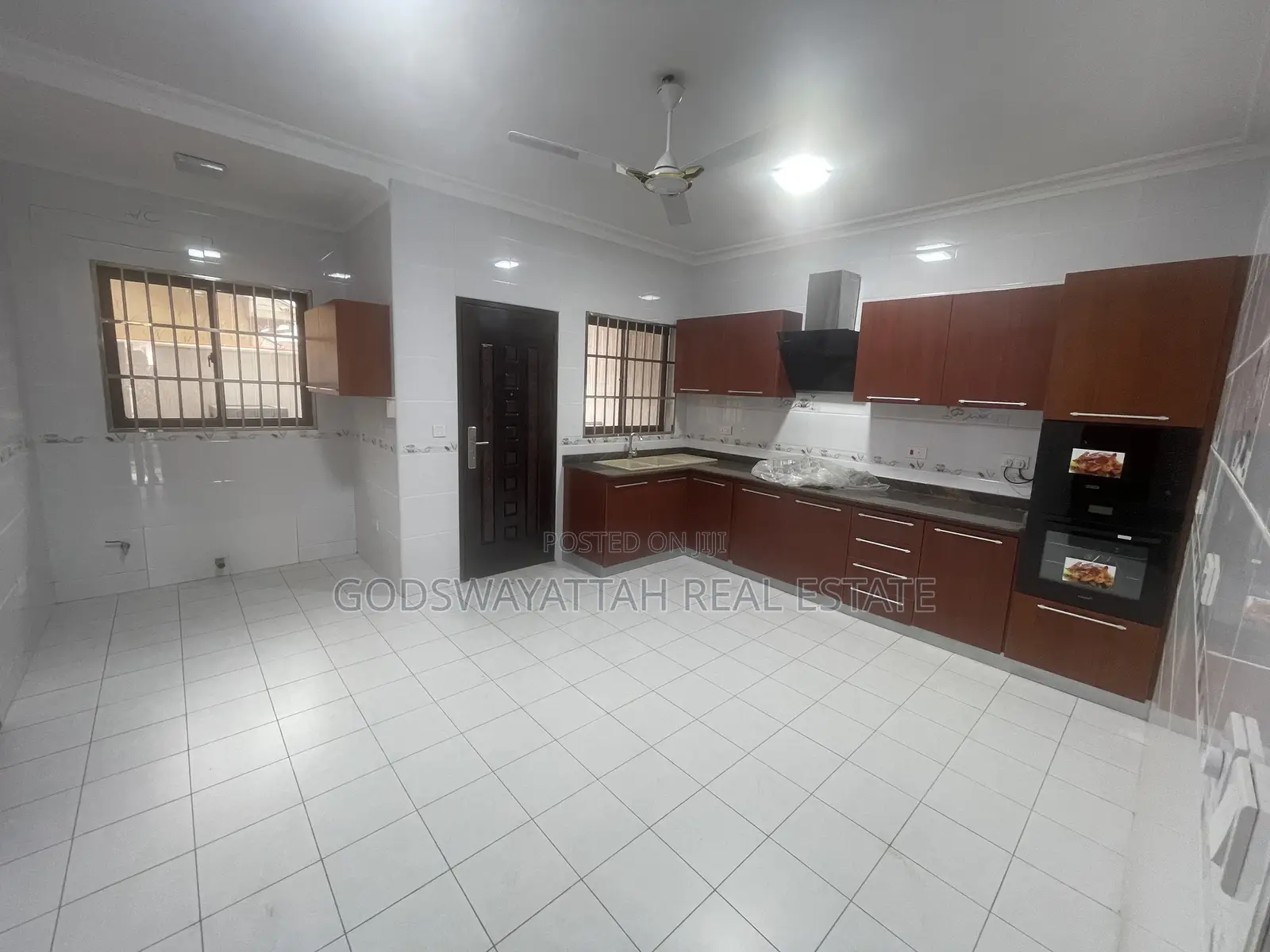 4bdrm House in East Legon, Adjiriganor for rent