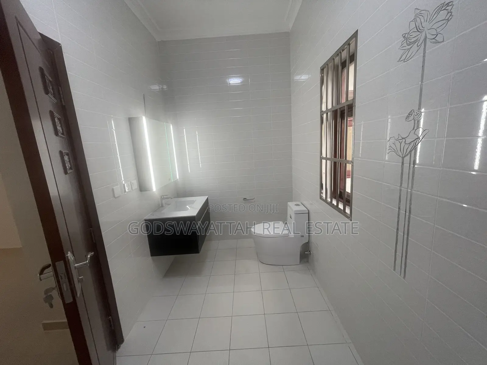 4bdrm House in East Legon, Adjiriganor for rent