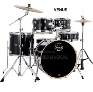 Mapex Venus 5-Piece Fusion Drum Set.