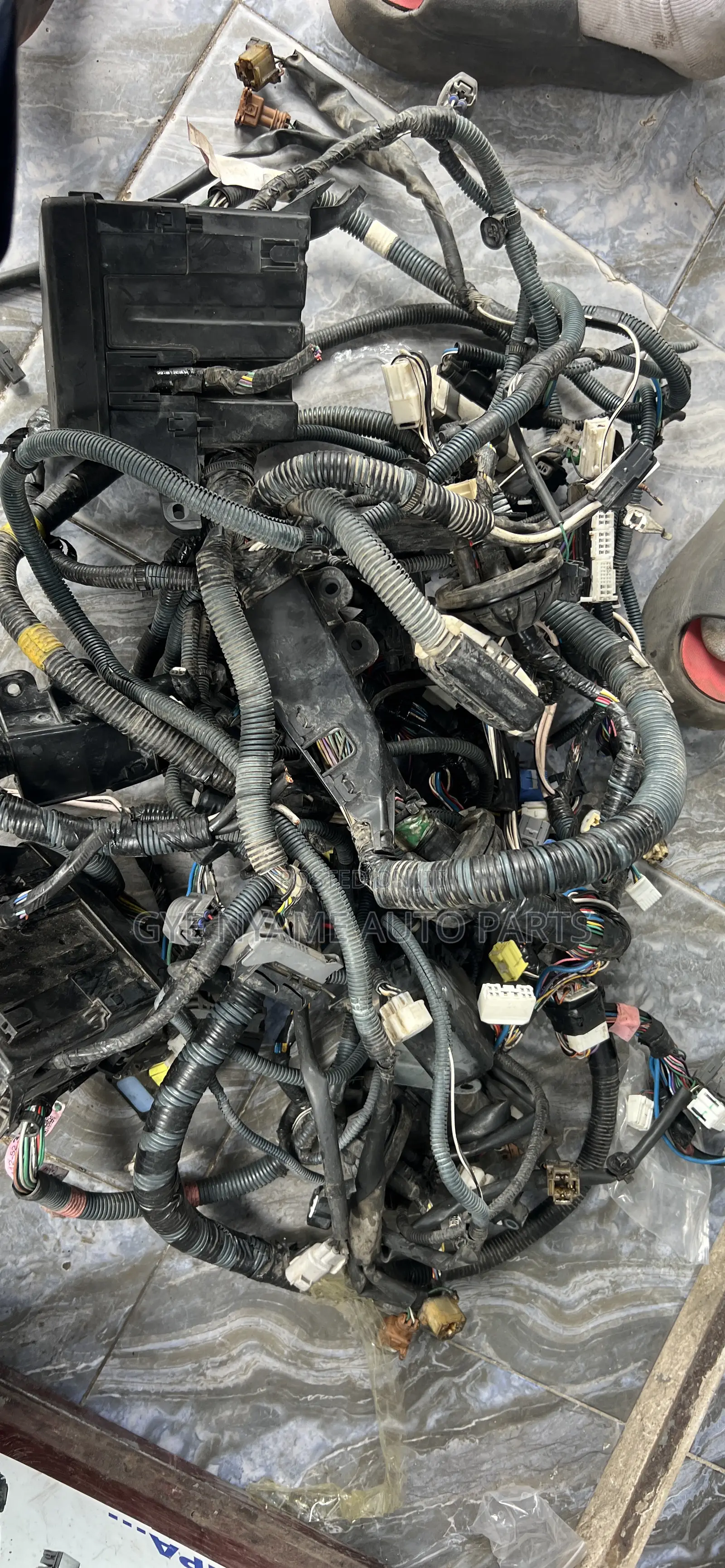 Toyota Vitz /// Yaris Fuse Board Wires