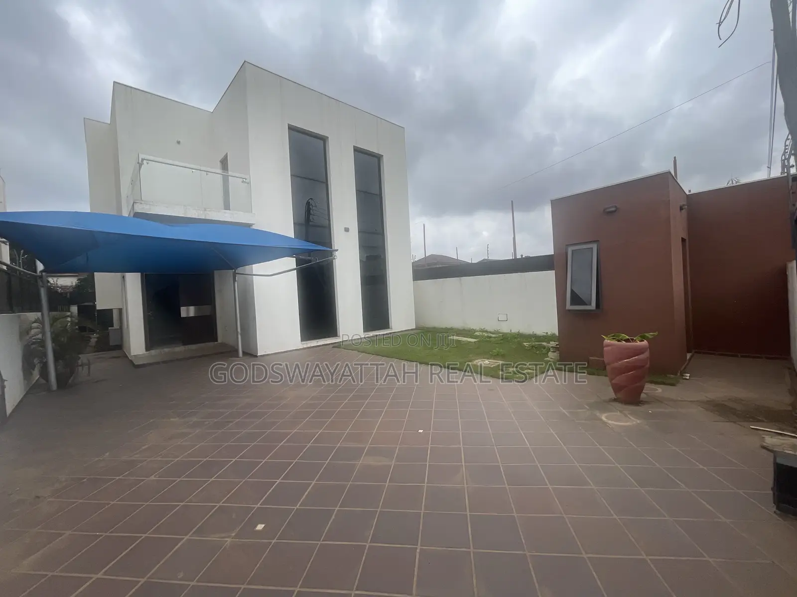 4bdrm House in East Legon, Adjiriganor for rent