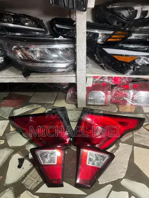 Ford Escape 2018 Tail and Boot Light Complete