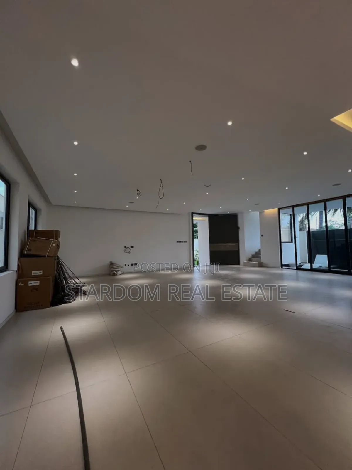 4bdrm Duplex in Cantonments for sale