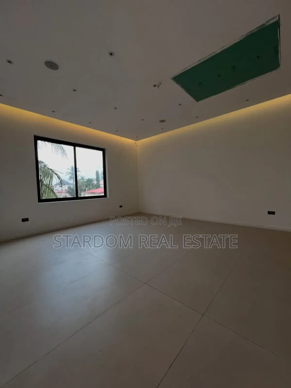 4bdrm Duplex in Cantonments for sale