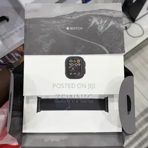 Apple Watch Ultra 2 (Gps+Cellular) 49mm Titanium Case Black Trail Loop