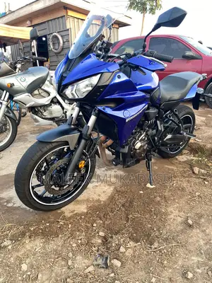Yamaha YZF-R 2018 Blue
