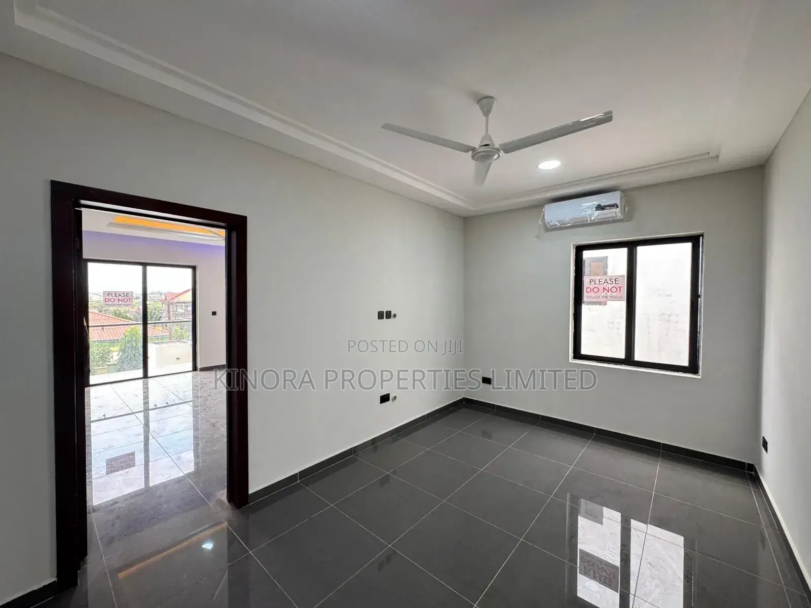 4bdrm Duplex in Lakeside Community 8, Accra Metropolitan for sale
