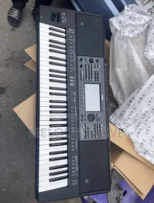 Yamaha PSR-Sx720 Mid-Level Arranger Keyboard