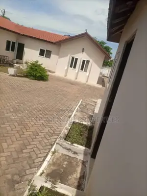 3bdrm House in Parakuo Estate for sale