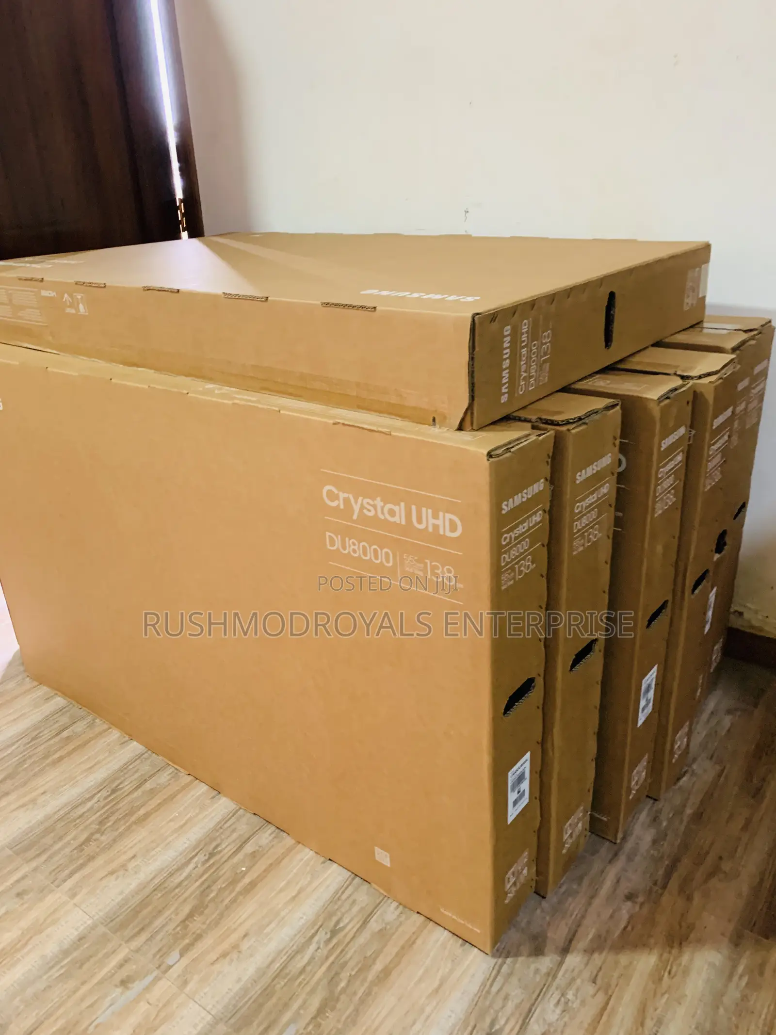 Samsung55” Du8000: Crystal Clear Entertainment