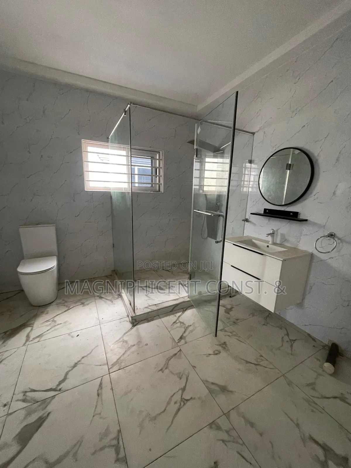4bdrm Duplex in Lakeside Estates C1, Ashaley Botwe for rent