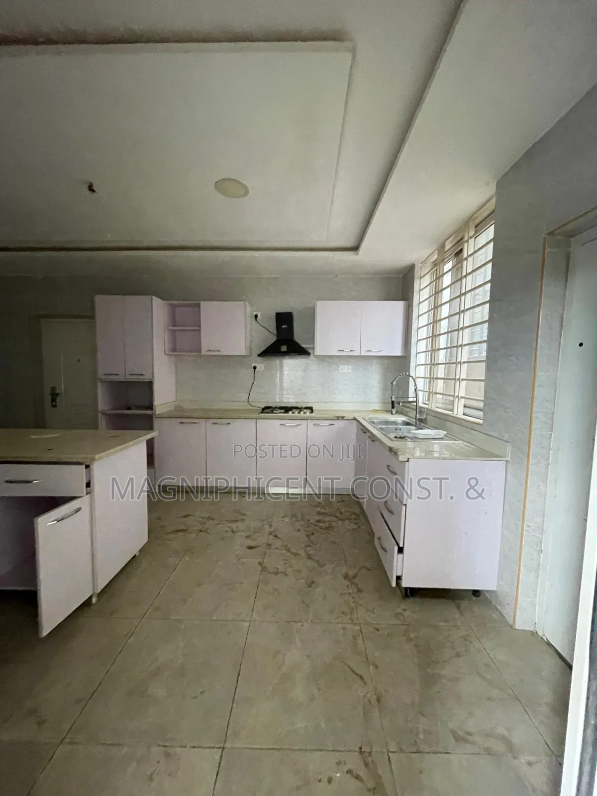 4bdrm Duplex in Lakeside Estates C1, Ashaley Botwe for rent