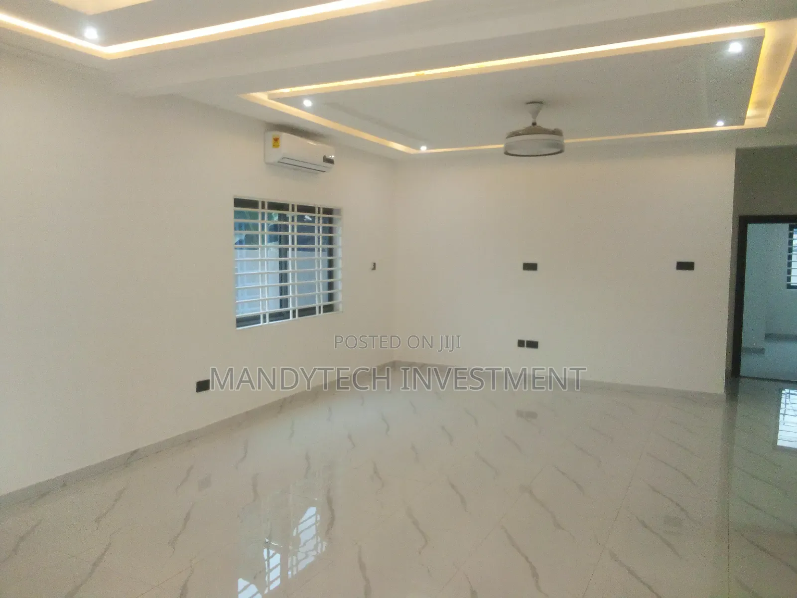 4bdrm Duplex in Lake Side Estate for sale
