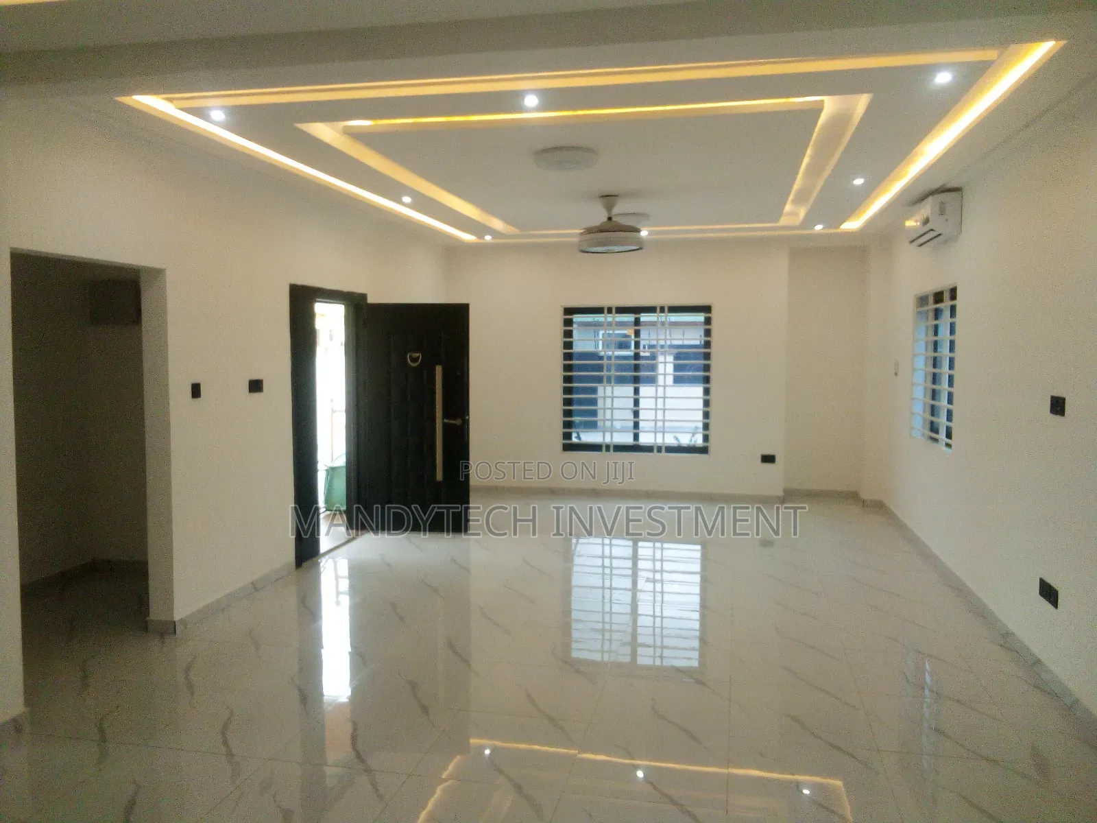 4bdrm Duplex in Lake Side Estate for sale