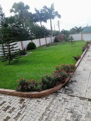 3bdrm Apartment in Ofankor for rent