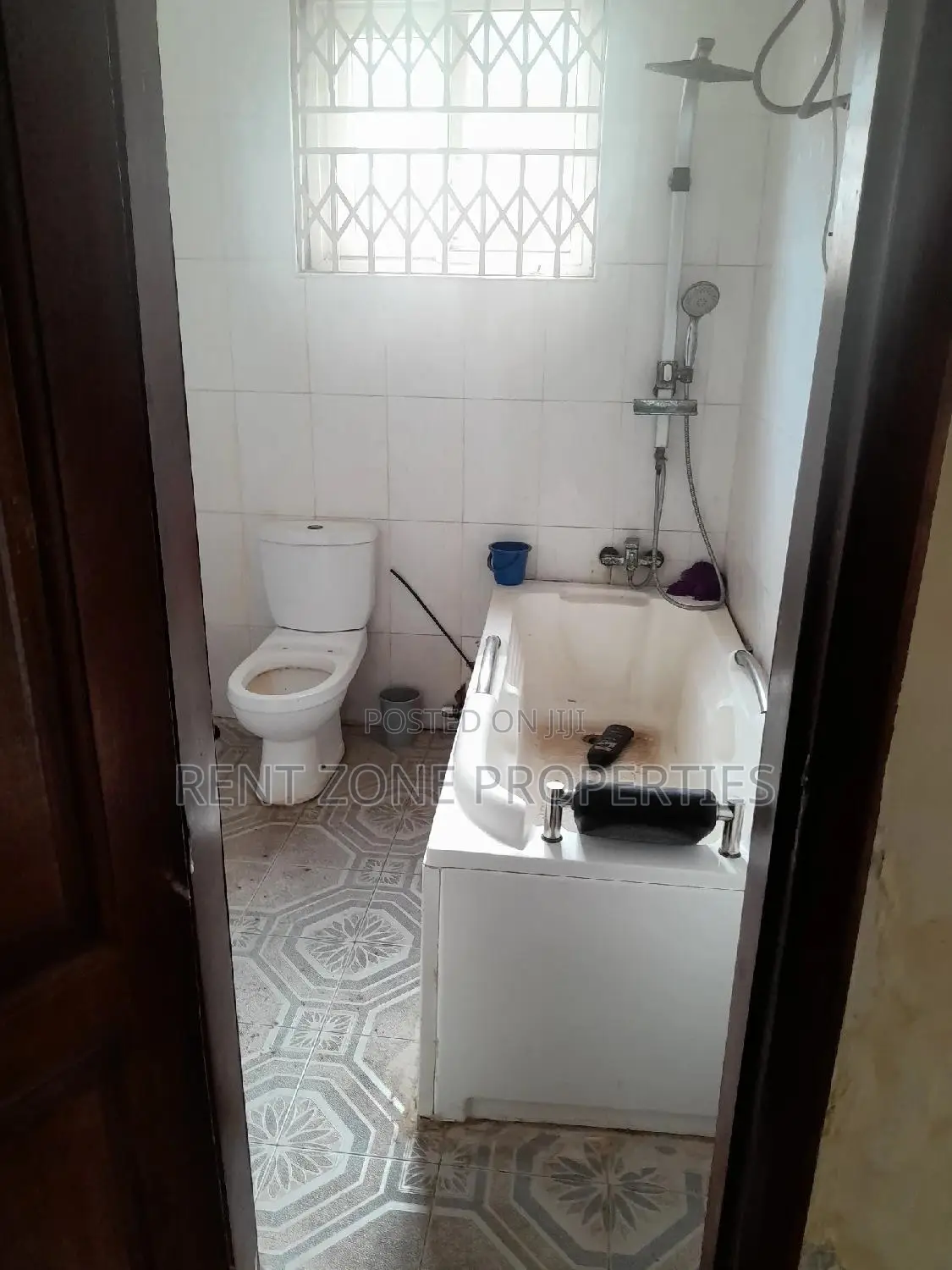 3bdrm Apartment in Ofankor for rent