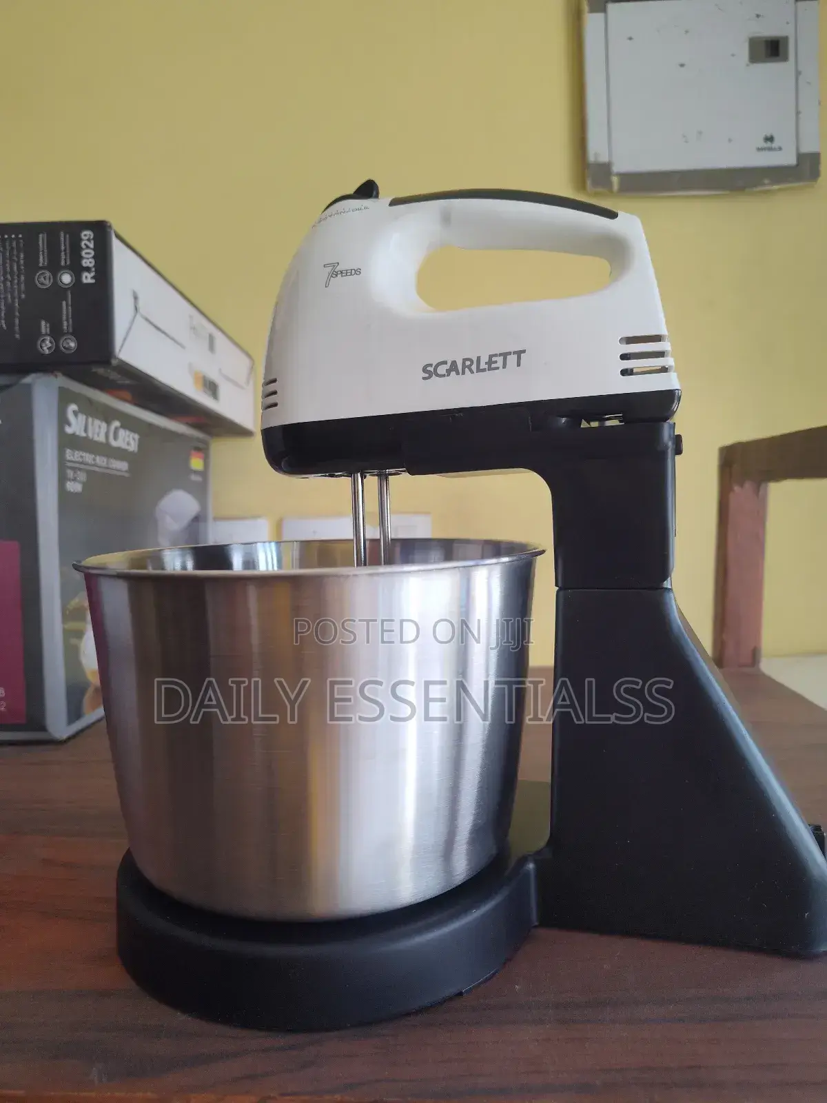 Scarlett Hand Mixer 200w – Stainless Steel Blades