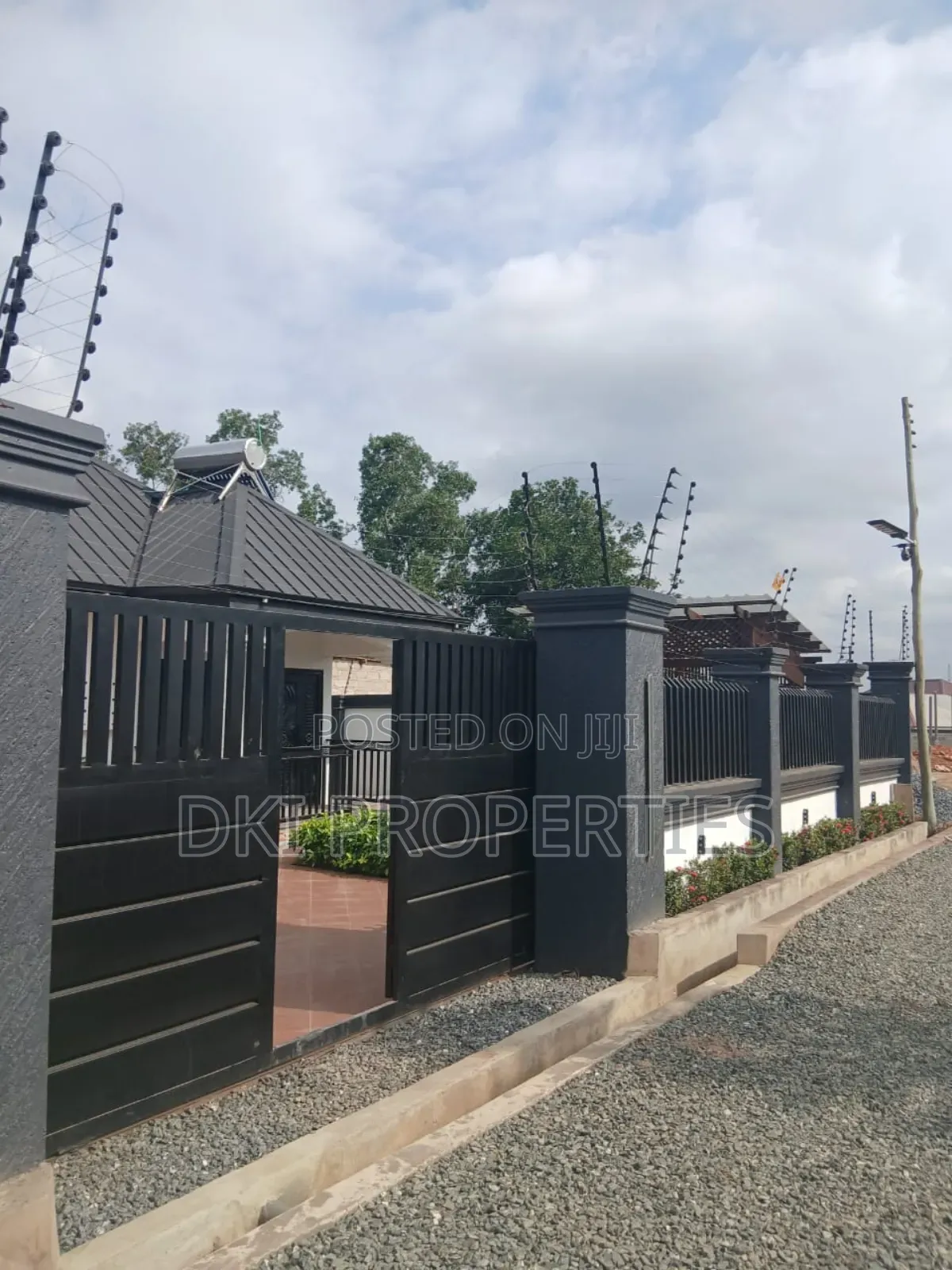 Furnished 2bdrm House in Dki Properties, Malejor for sale