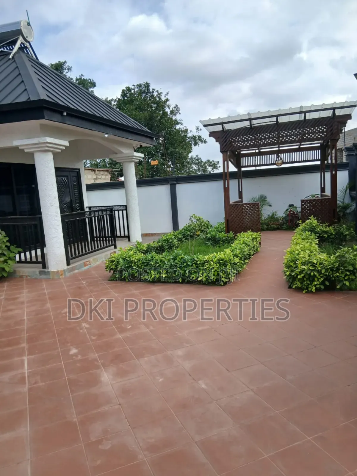 Furnished 2bdrm House in Dki Properties, Malejor for sale