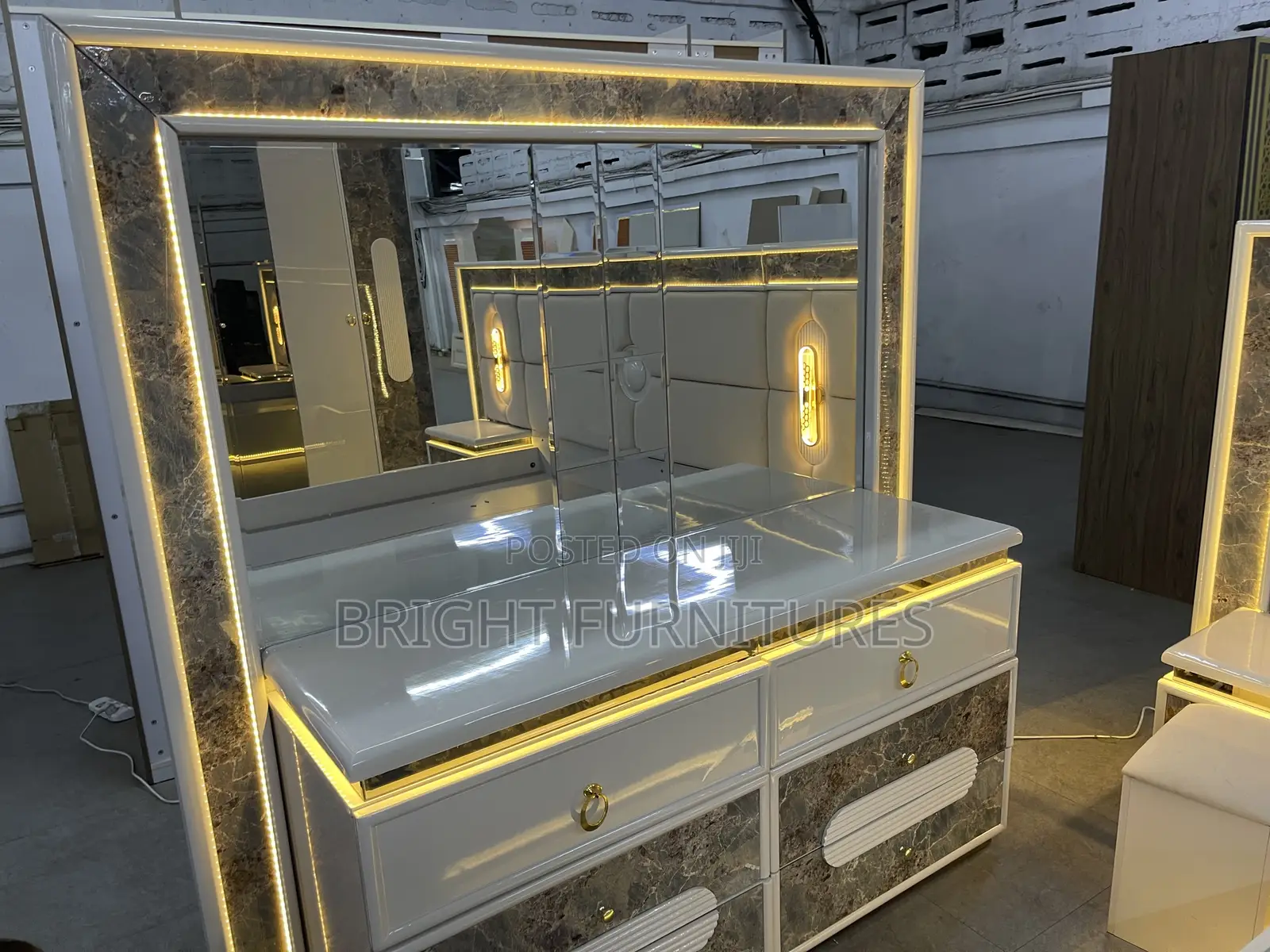 Bed Room Set (Imported)
