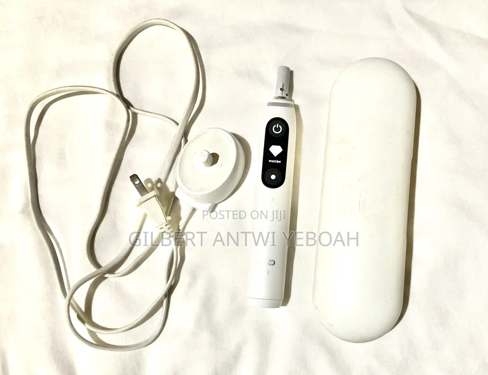Original Quality Oral B Rechargeable Toothbrush With 2 Brush Heads