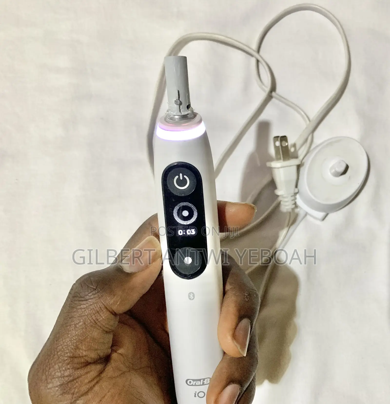 Original Quality Oral B Rechargeable Toothbrush With 2 Brush Heads