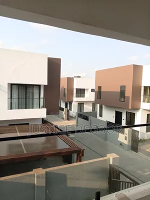 4bdrm Townhouse / Terrace in Bestchoice, West Legon for rent