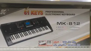 Electronic Organ With Microphone